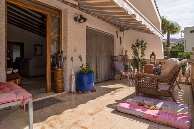 6 sypialnia Willa na sprzedaż w Petrel / Petrer z basenem garażem - 495 000 € (Ref: 10114450)