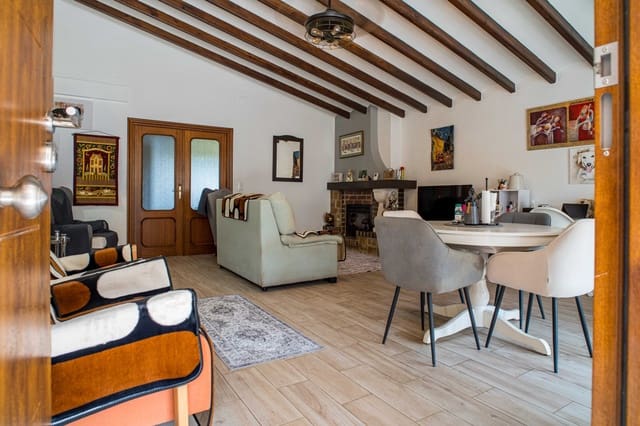 6 sypialnia Willa na sprzedaż w Petrel / Petrer z basenem garażem - 495 000 € (Ref: 10114450)