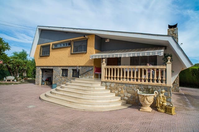 6 sypialnia Willa na sprzedaż w Petrel / Petrer z basenem garażem - 495 000 € (Ref: 10114450)