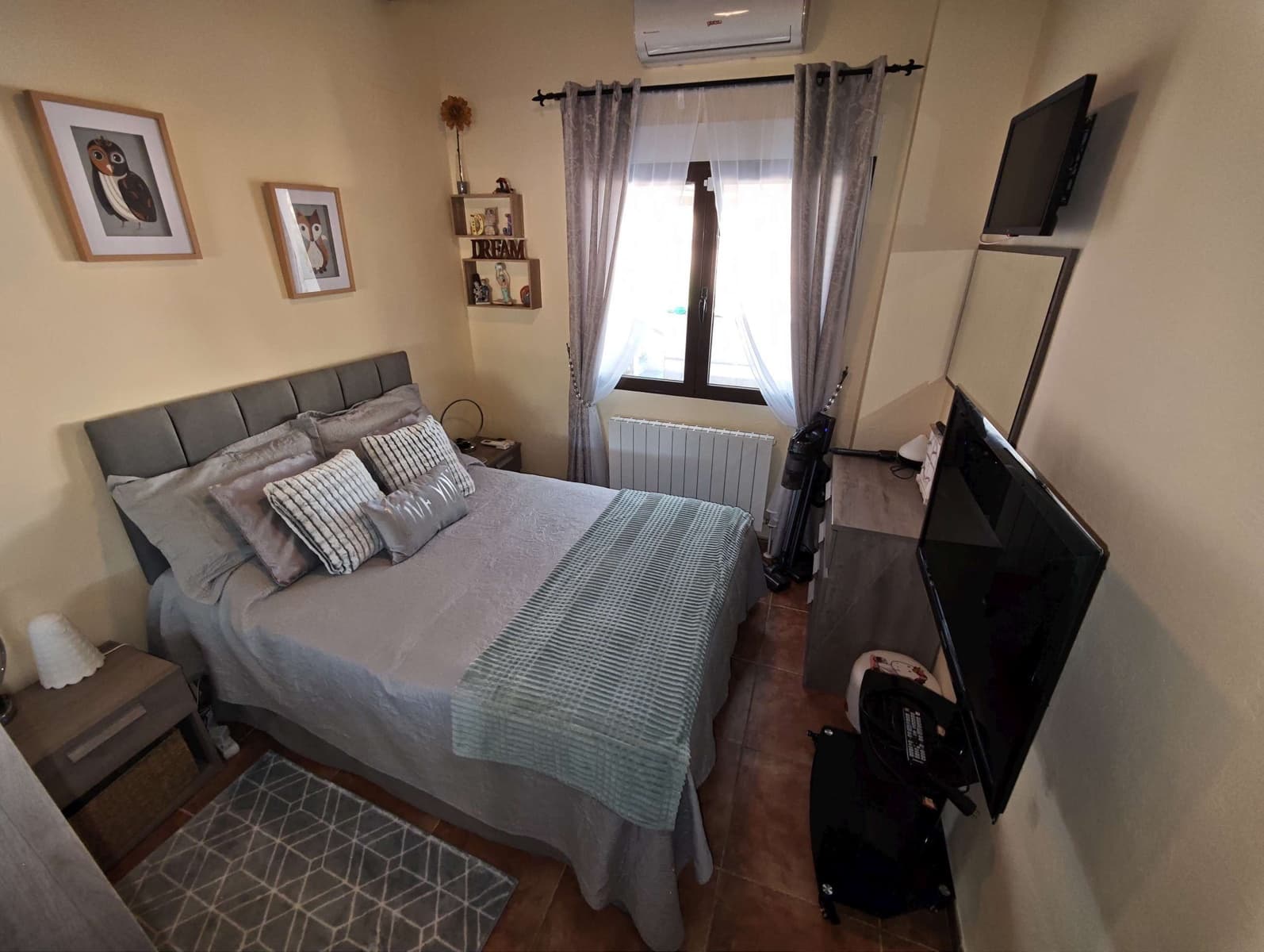 Chalet de 4 habitaciones en Pinoso en venta con piscina garaje - 499.995 € (Ref: 10120315)