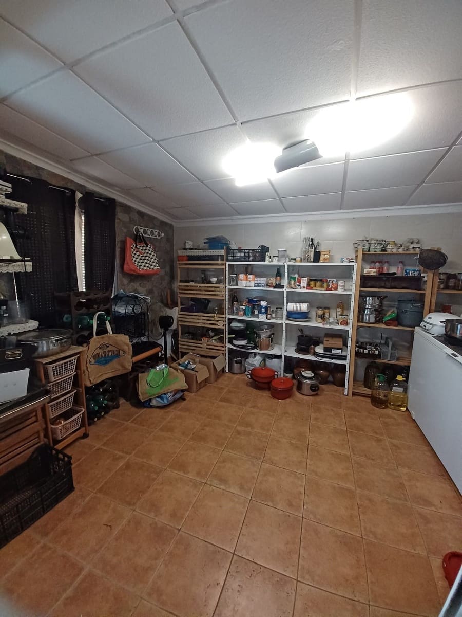 Chalet de 5 habitaciones en Sax en venta con piscina - 319.995 € (Ref: 10120317)