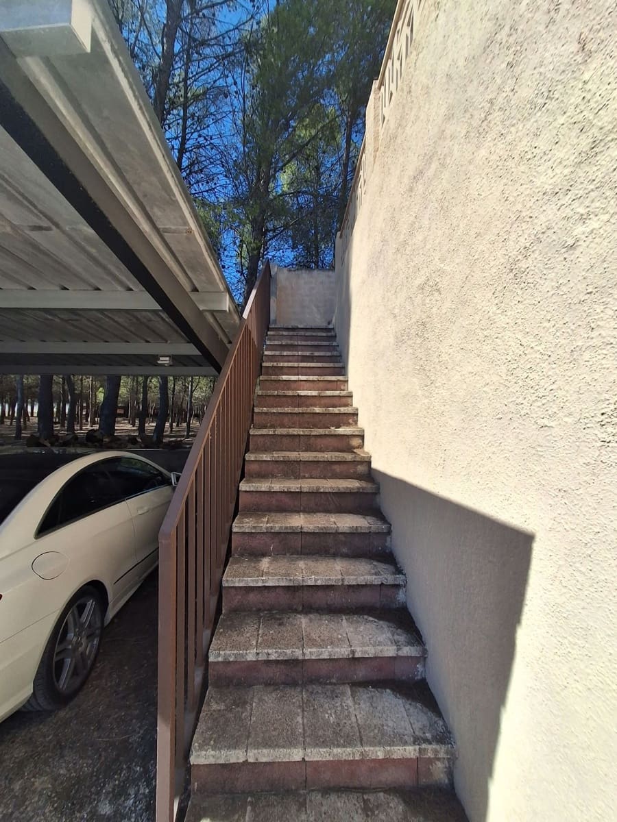 7 quarto Moradia para venda em Sax com piscina garagem - 599 000 € (Ref: 10123424)