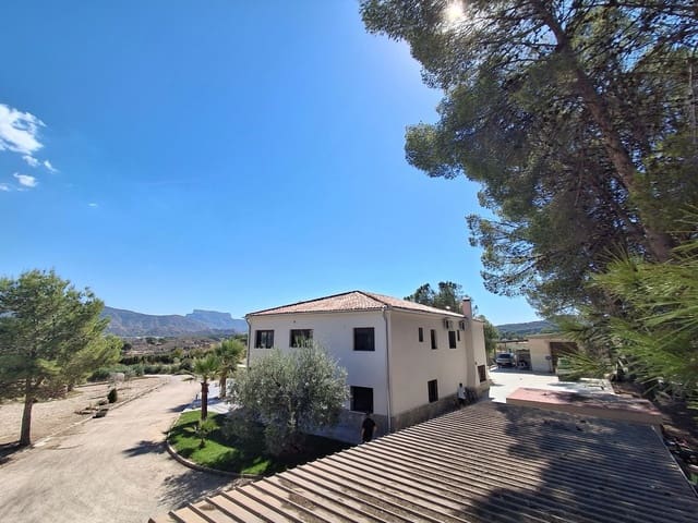 7 quarto Moradia para venda em Sax com piscina garagem - 599 000 € (Ref: 10123424)