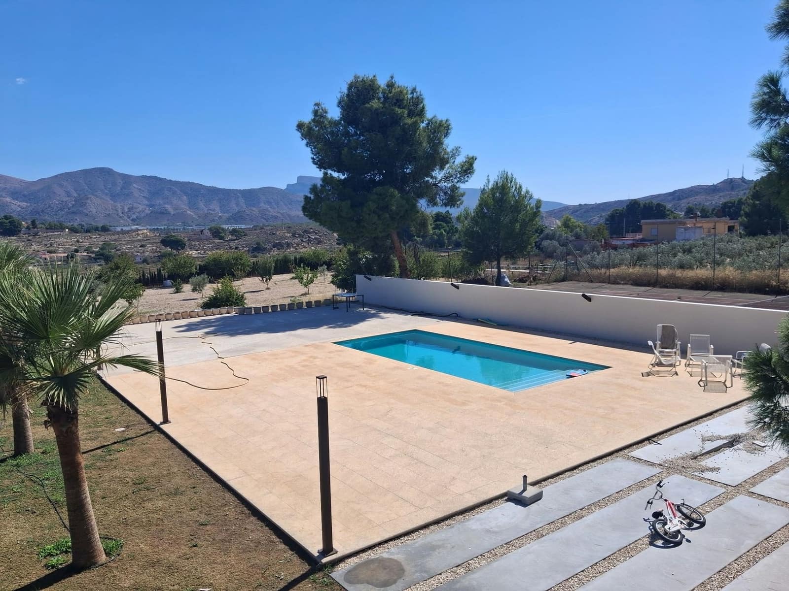 7 quarto Moradia para venda em Sax com piscina garagem - 599 000 € (Ref: 10123424)