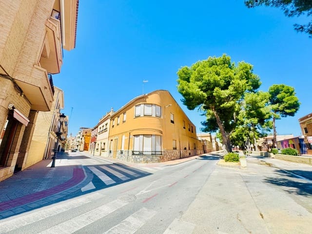 10 soverom Hus til salgs i Pinoso med garasje - € 350 000 (Ref: 10123425)
