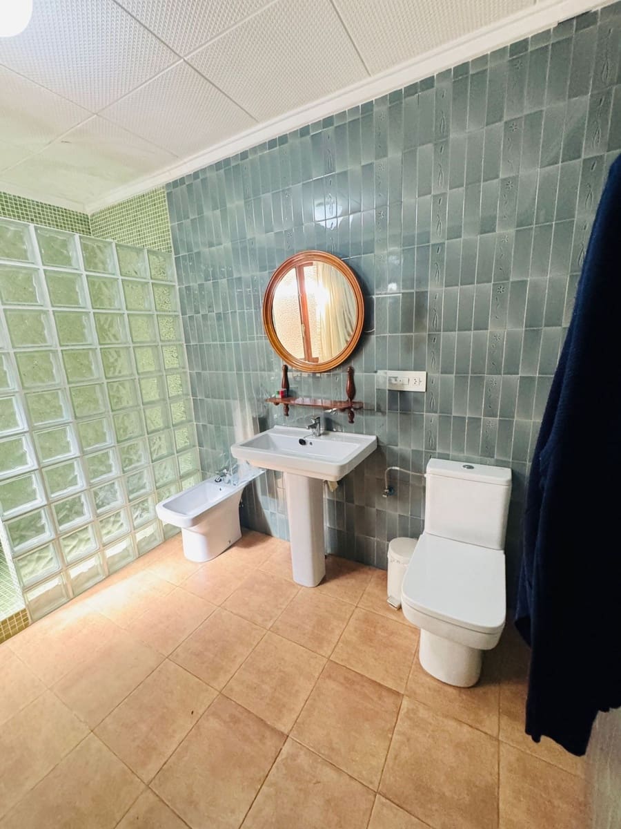 10 quarto Casa em Banda para venda em Pinoso com garagem - 350 000 € (Ref: 10123425)