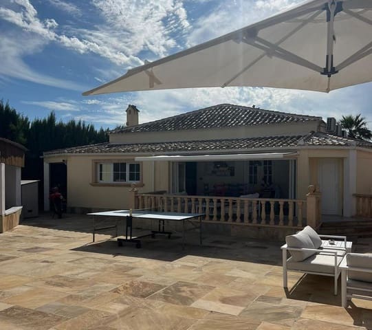 Chalet de 6 habitaciones en Heredades, Almoradí en venta con piscina garaje - 595.000 € (Ref: 10136443)