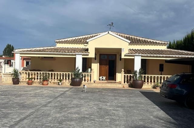 Chalet de 6 habitaciones en Heredades, Almoradí en venta con piscina garaje - 595.000 € (Ref: 10136443)