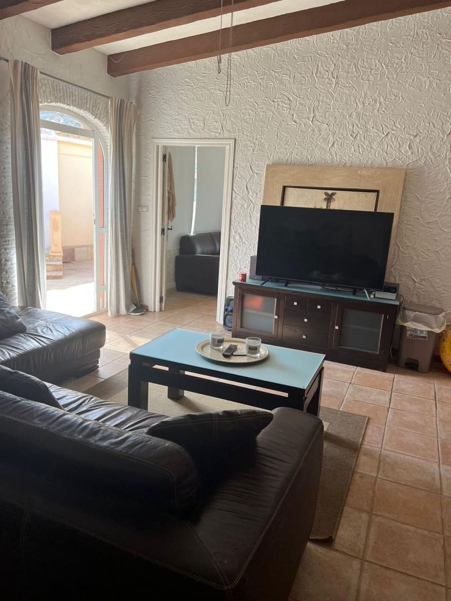 Chalet de 6 habitaciones en Heredades en venta con piscina garaje - 595.000 € (Ref: 10136443)