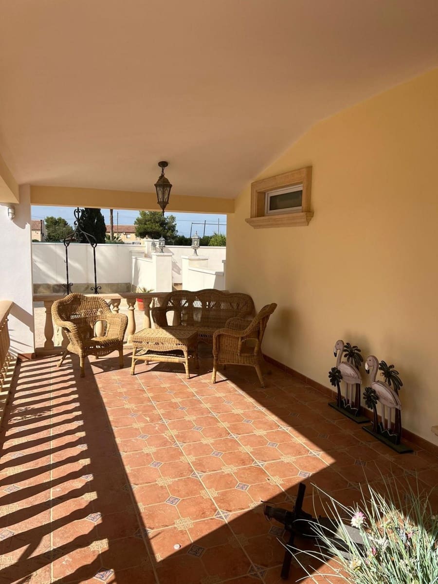 Chalet de 6 habitaciones en Heredades en venta con piscina garaje - 595.000 € (Ref: 10136443)