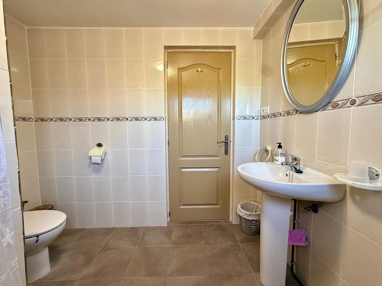4 bedroom Villa for sale in Pinoso with pool garage - € 365,000 (Ref: 10154587)