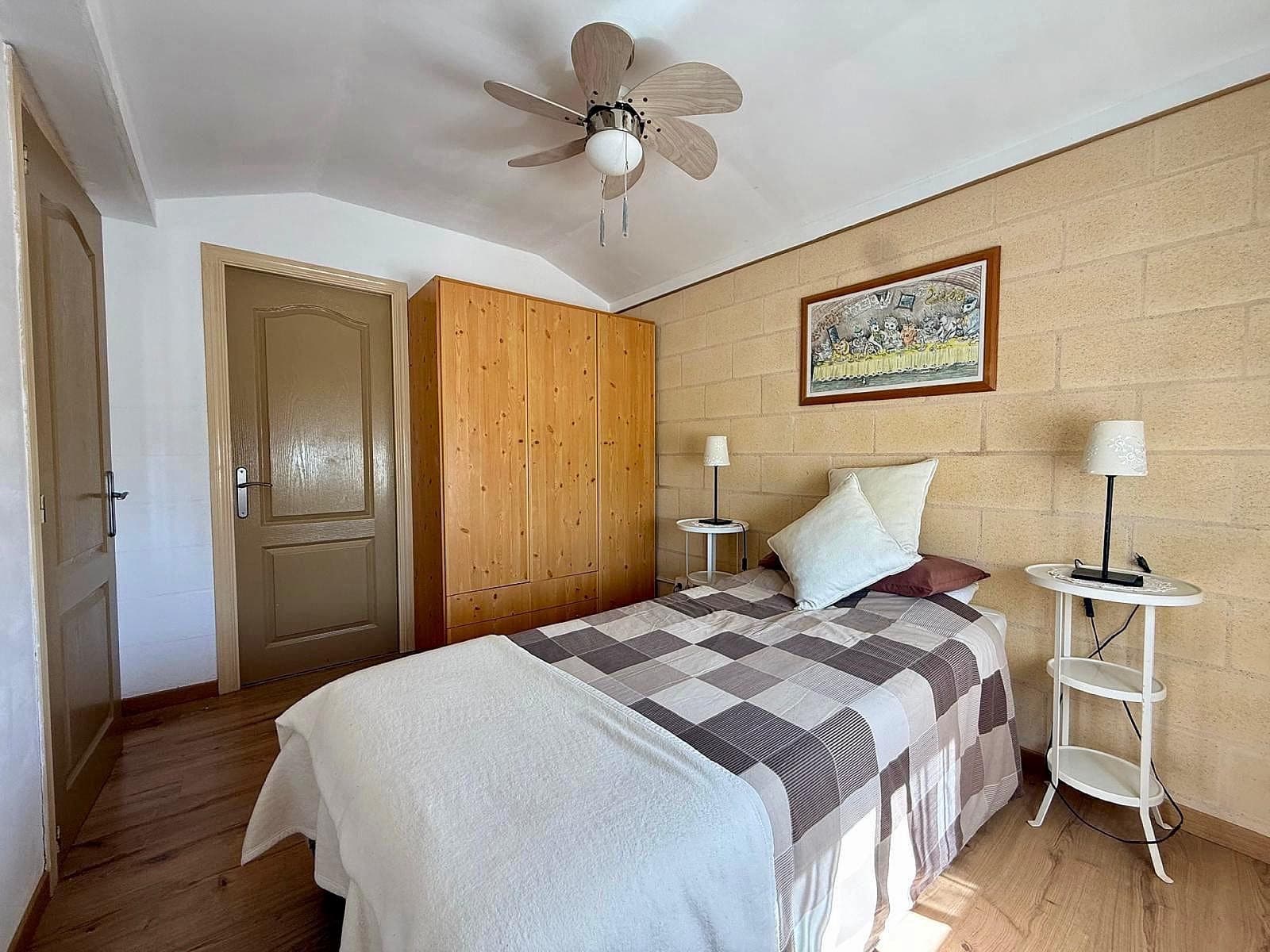 4 bedroom Villa for sale in Pinoso with pool garage - € 365,000 (Ref: 10154587)