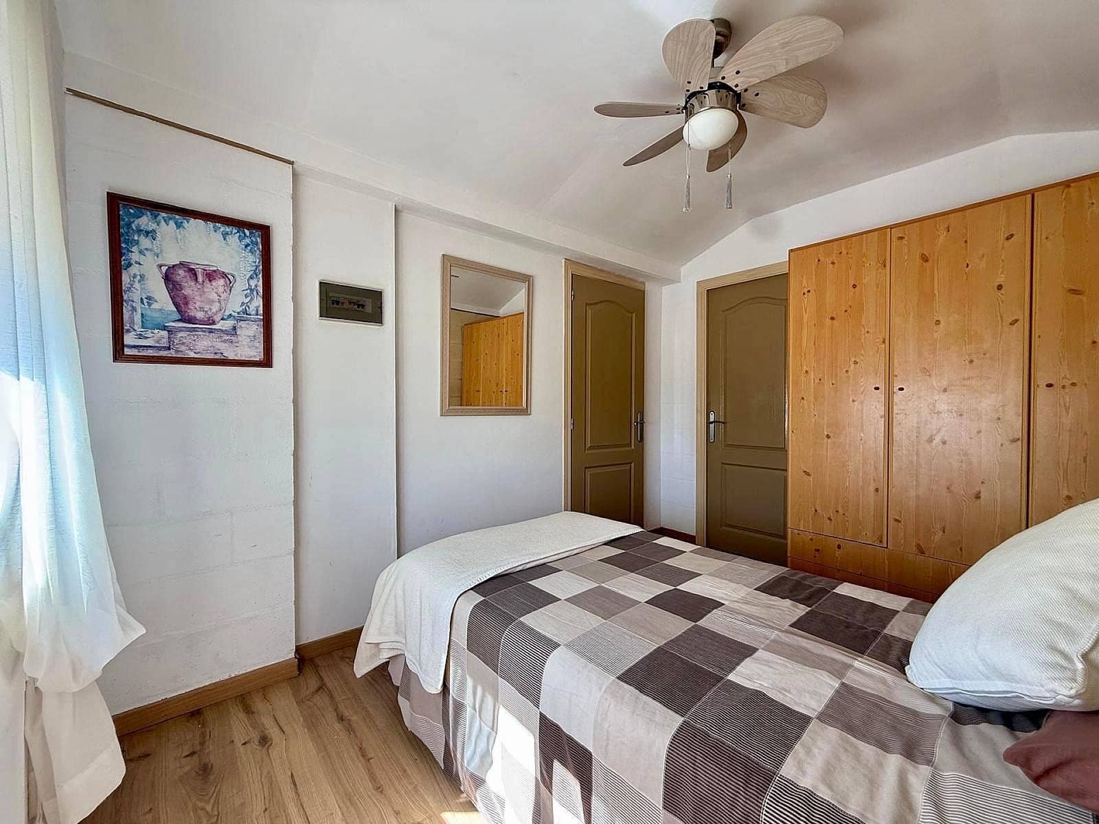 4 bedroom Villa for sale in Pinoso with pool garage - € 365,000 (Ref: 10154587)