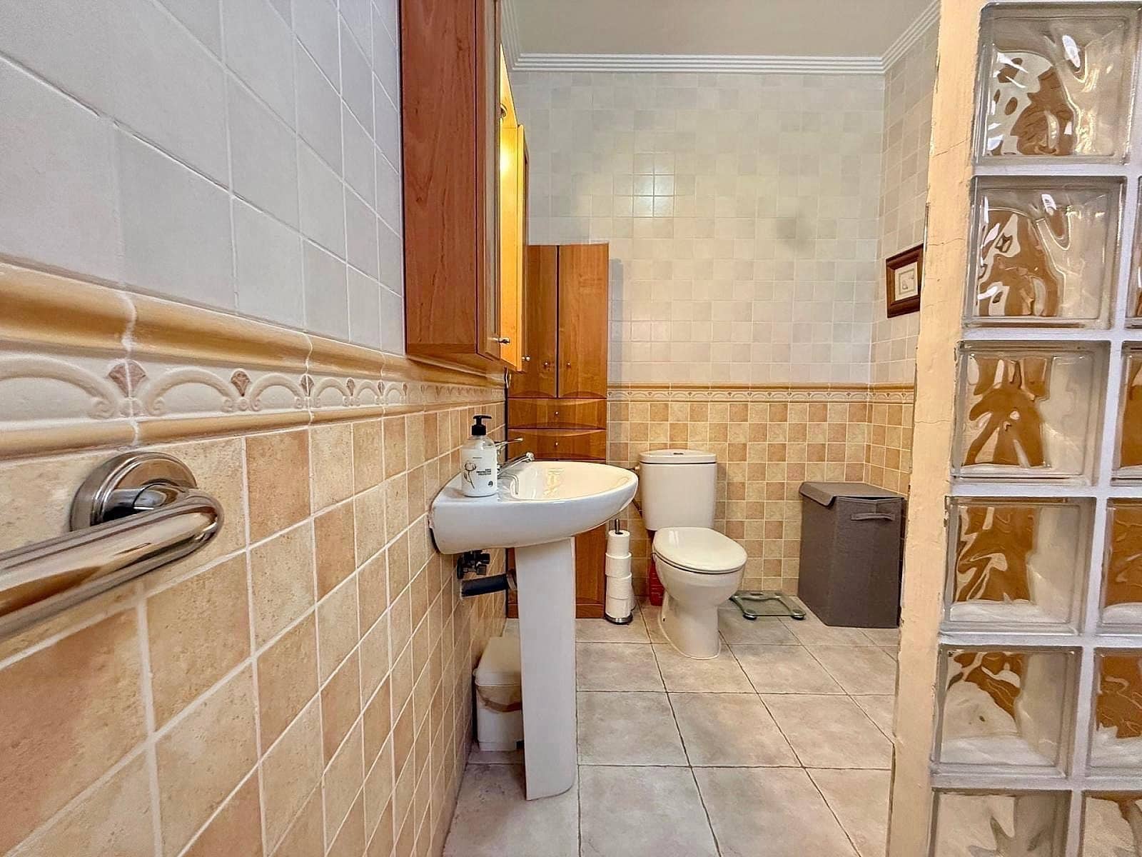 4 bedroom Villa for sale in Pinoso with pool garage - € 365,000 (Ref: 10154587)