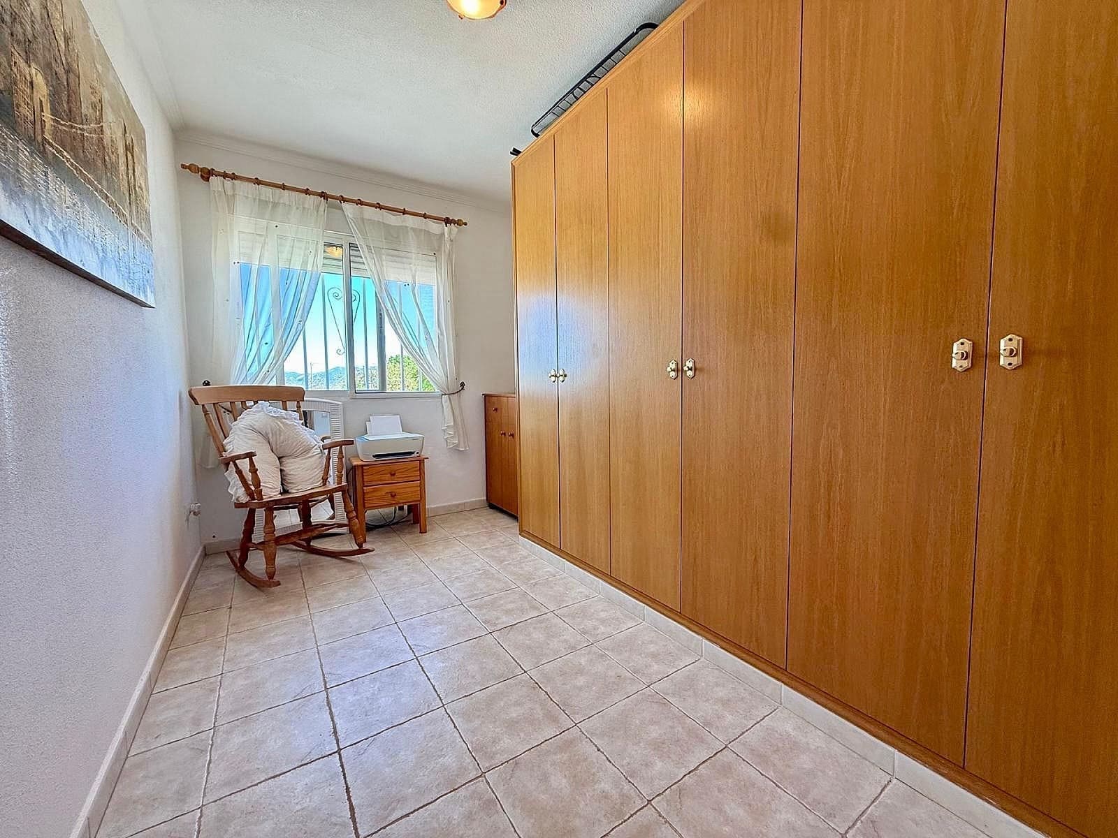 4 bedroom Villa for sale in Pinoso with pool garage - € 365,000 (Ref: 10154587)