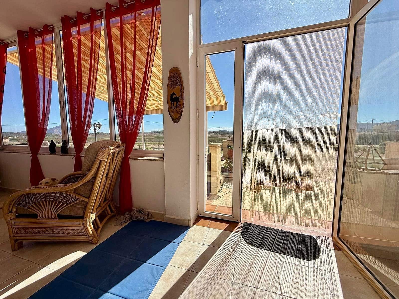 4 bedroom Villa for sale in Pinoso with pool garage - € 365,000 (Ref: 10154587)