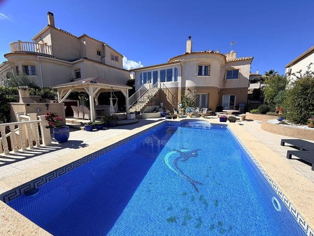 4 Zimmer Villa zu verkaufen in Castalla mit Pool - 349.950 € (Ref: 10154588)