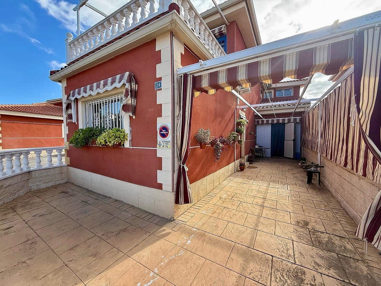 3 soveværelse Byhus til salg i Pinoso med garage - € 199.999 (Ref: 10154590)