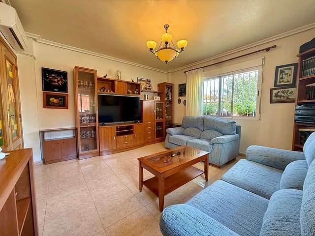 3 soverom Hus til salgs i Pinoso med garasje - € 199 999 (Ref: 10154590)