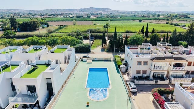 2 quarto Moradia Geminada para venda em Daya Vieja com piscina - 179 000 € (Ref: 10157224)