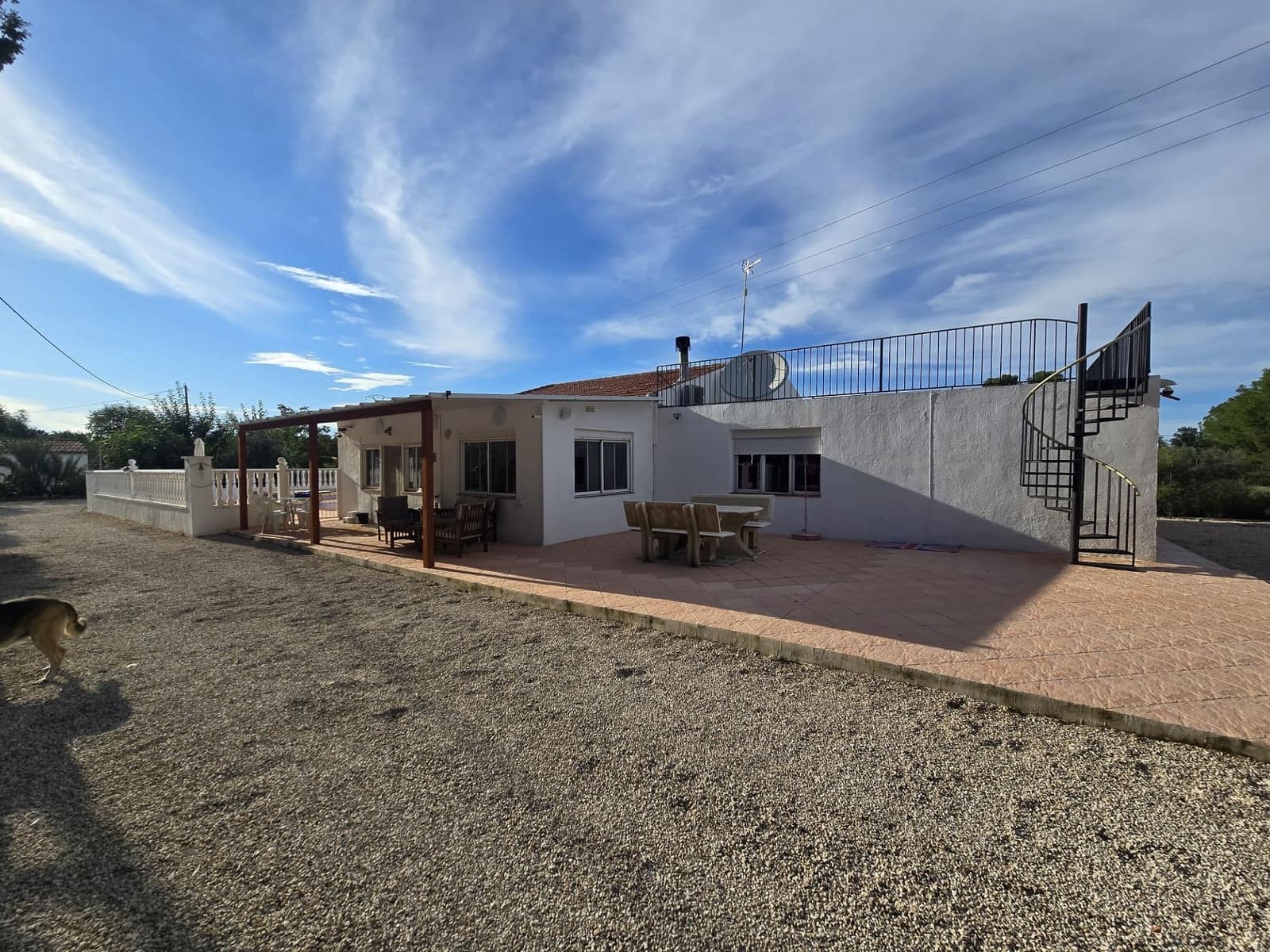 5 bedroom Villa for sale in Villena with pool garage - € 299,995 (Ref: 10166961)