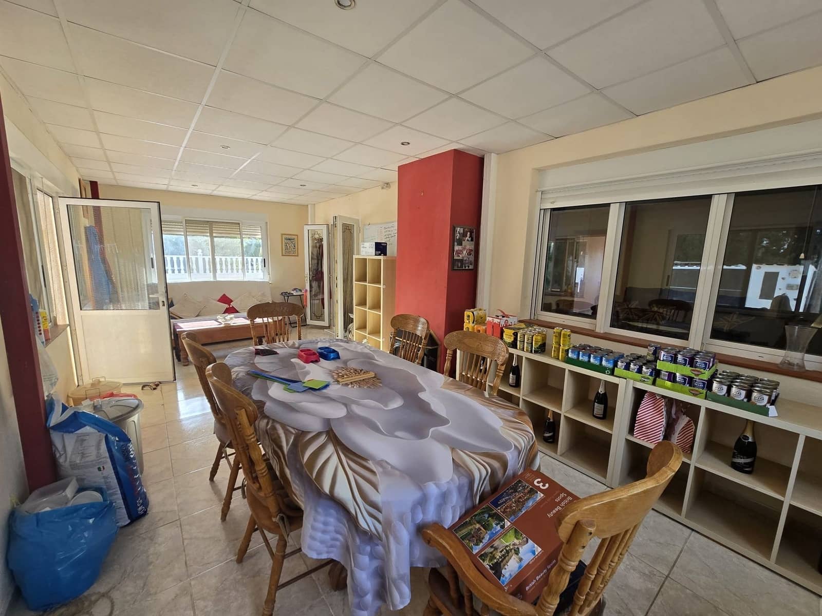 5 bedroom Villa for sale in Villena with pool garage - € 299,995 (Ref: 10166961)
