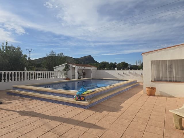 5 soverom Villa til salgs i Las Virtudes, Villena med svømmebasseng garasje - € 299 995 (Ref: 10166961)