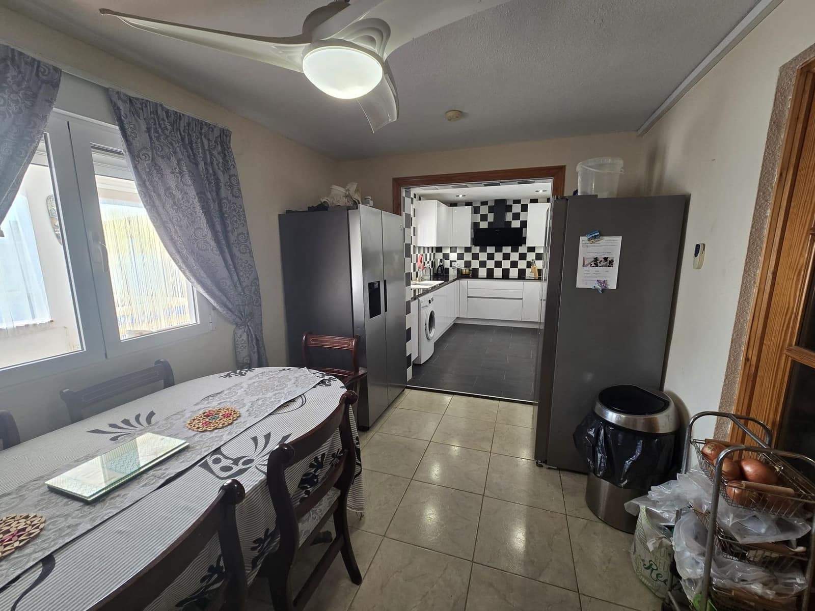 5 bedroom Villa for sale in Villena with pool garage - € 299,995 (Ref: 10166961)