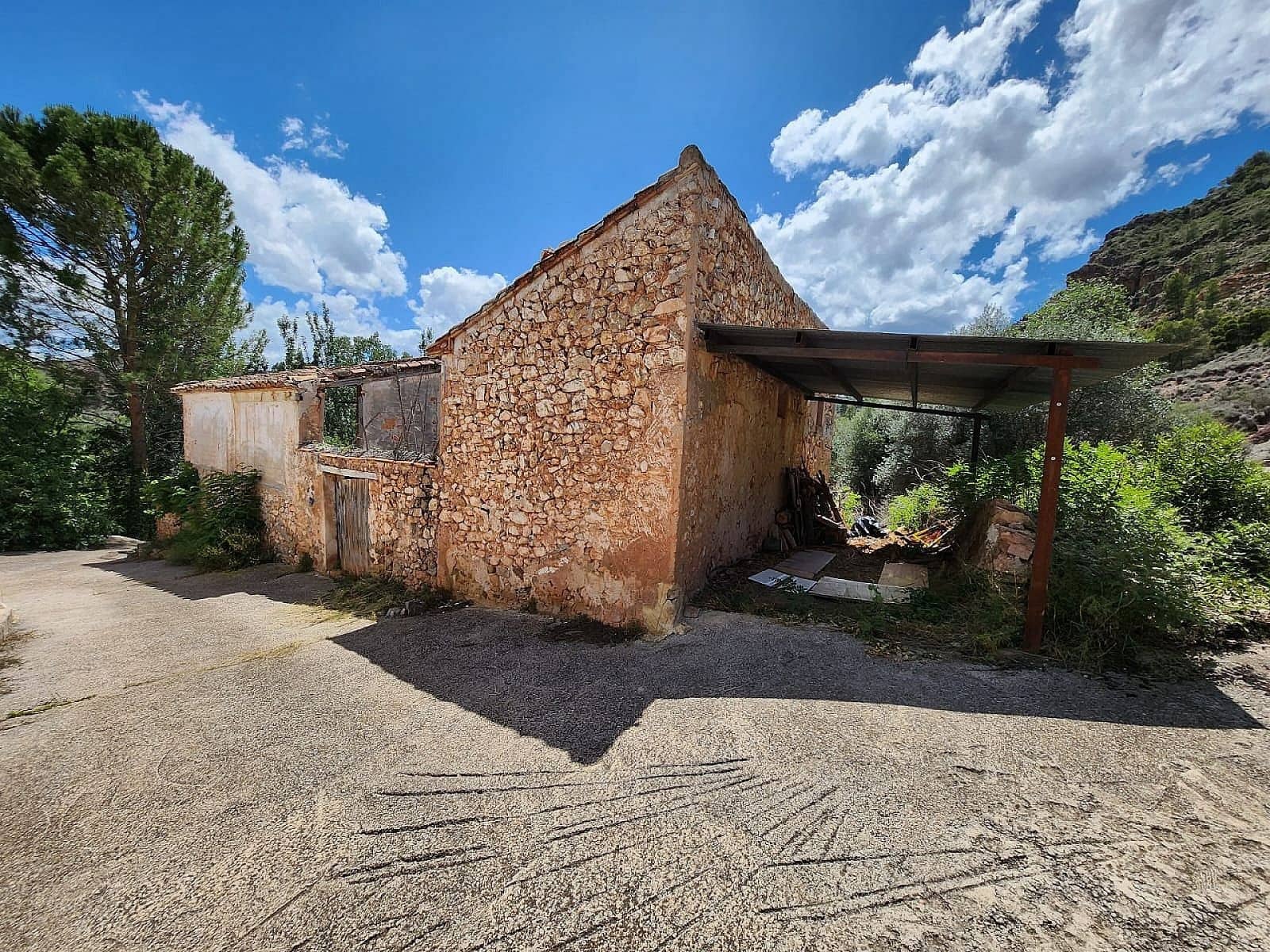 10 soverom Finca/Herregård til salgs i Jalance med svømmebasseng garasje - € 489 950 (Ref: 10167131)