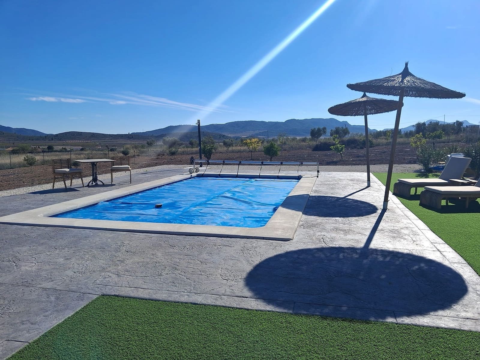 2 soveværelse Villa til salg i Pinoso med swimmingpool garage - € 389.995 (Ref: 10170530)