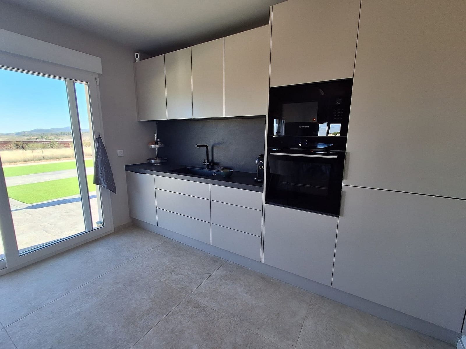 2 soveværelse Villa til salg i Pinoso med swimmingpool garage - € 389.995 (Ref: 10170530)