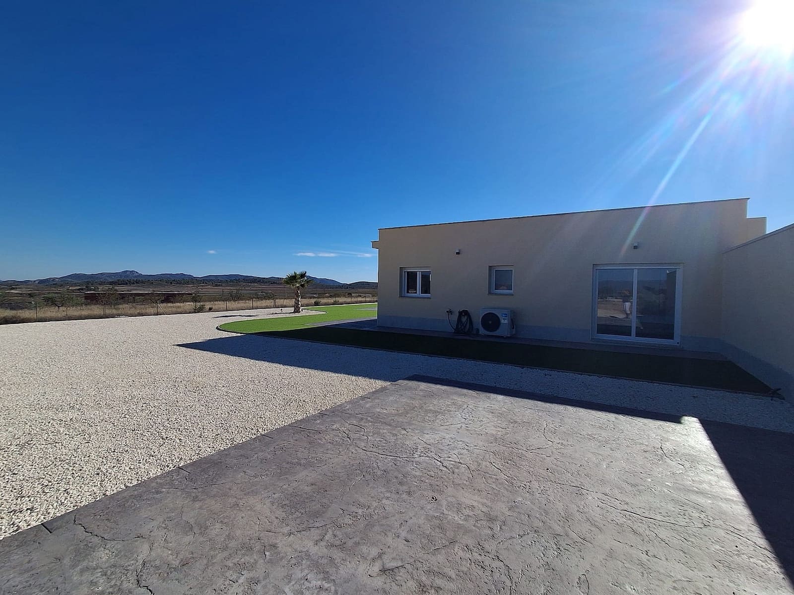 2 soveværelse Villa til salg i Pinoso med swimmingpool garage - € 389.995 (Ref: 10170530)