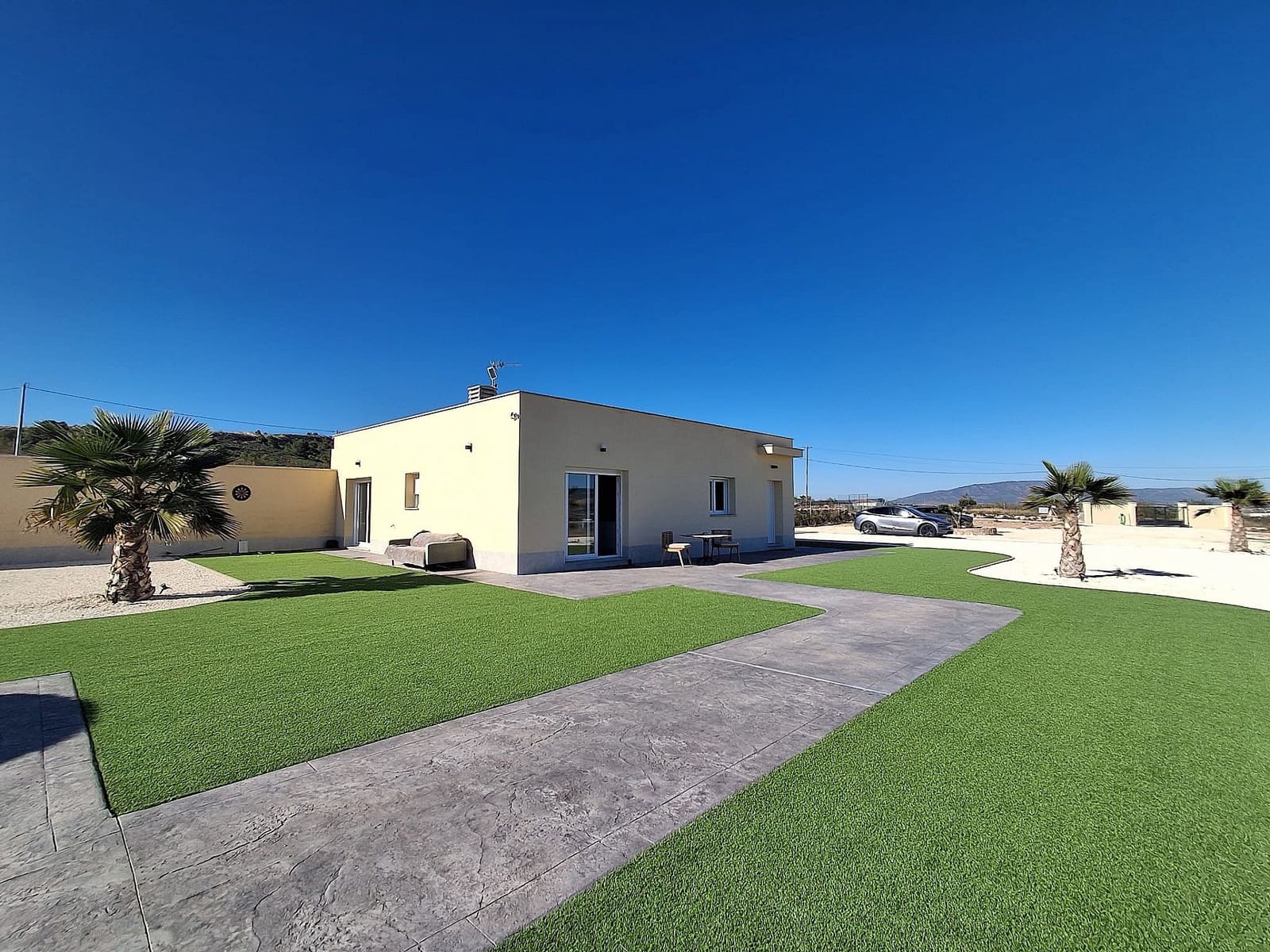 2 soveværelse Villa til salg i Pinoso med swimmingpool garage - € 389.995 (Ref: 10170530)