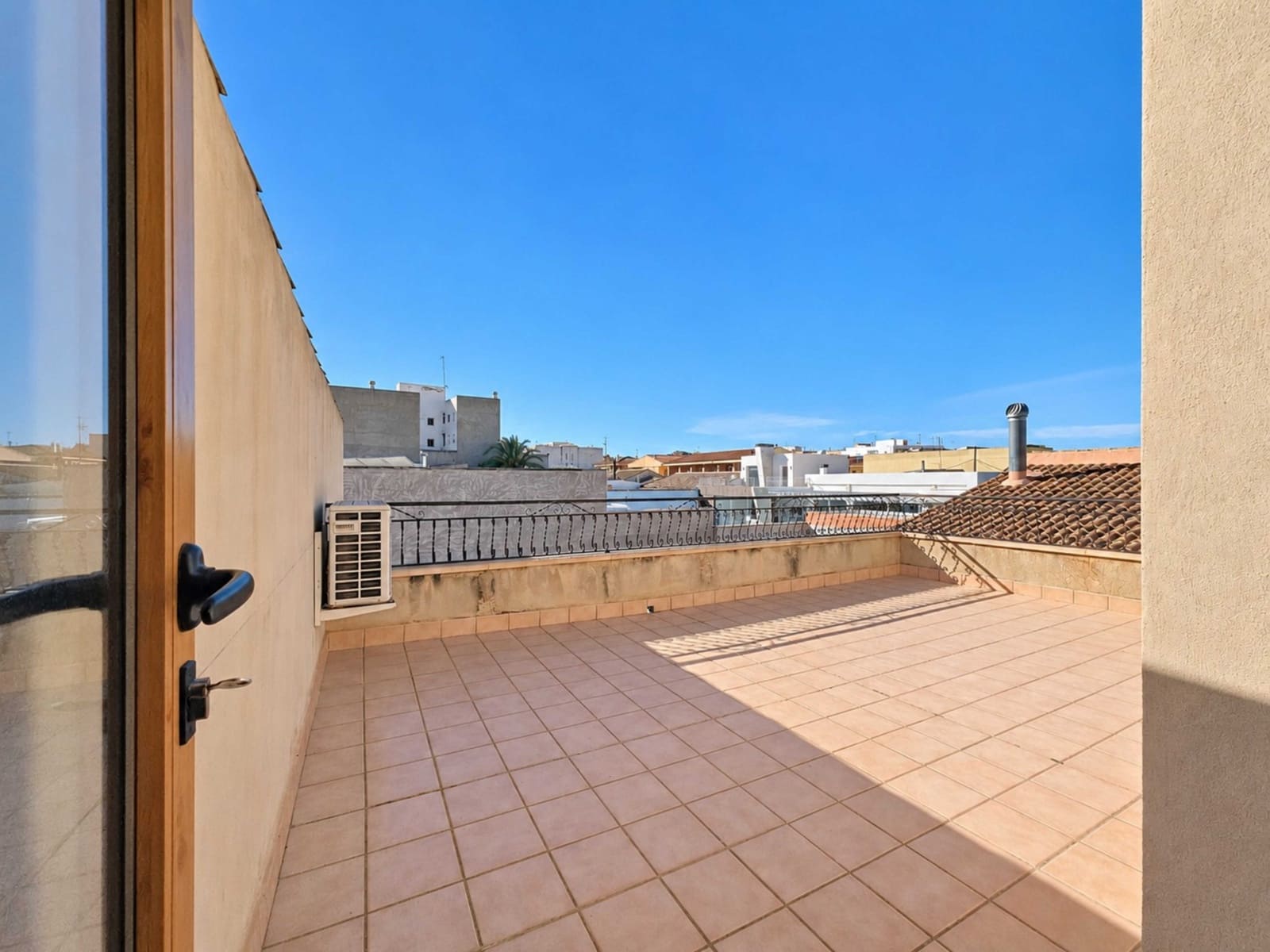 3 slaapkamer Huis te koop in Pinoso met garage - € 415.000 (Ref: 10179415)
