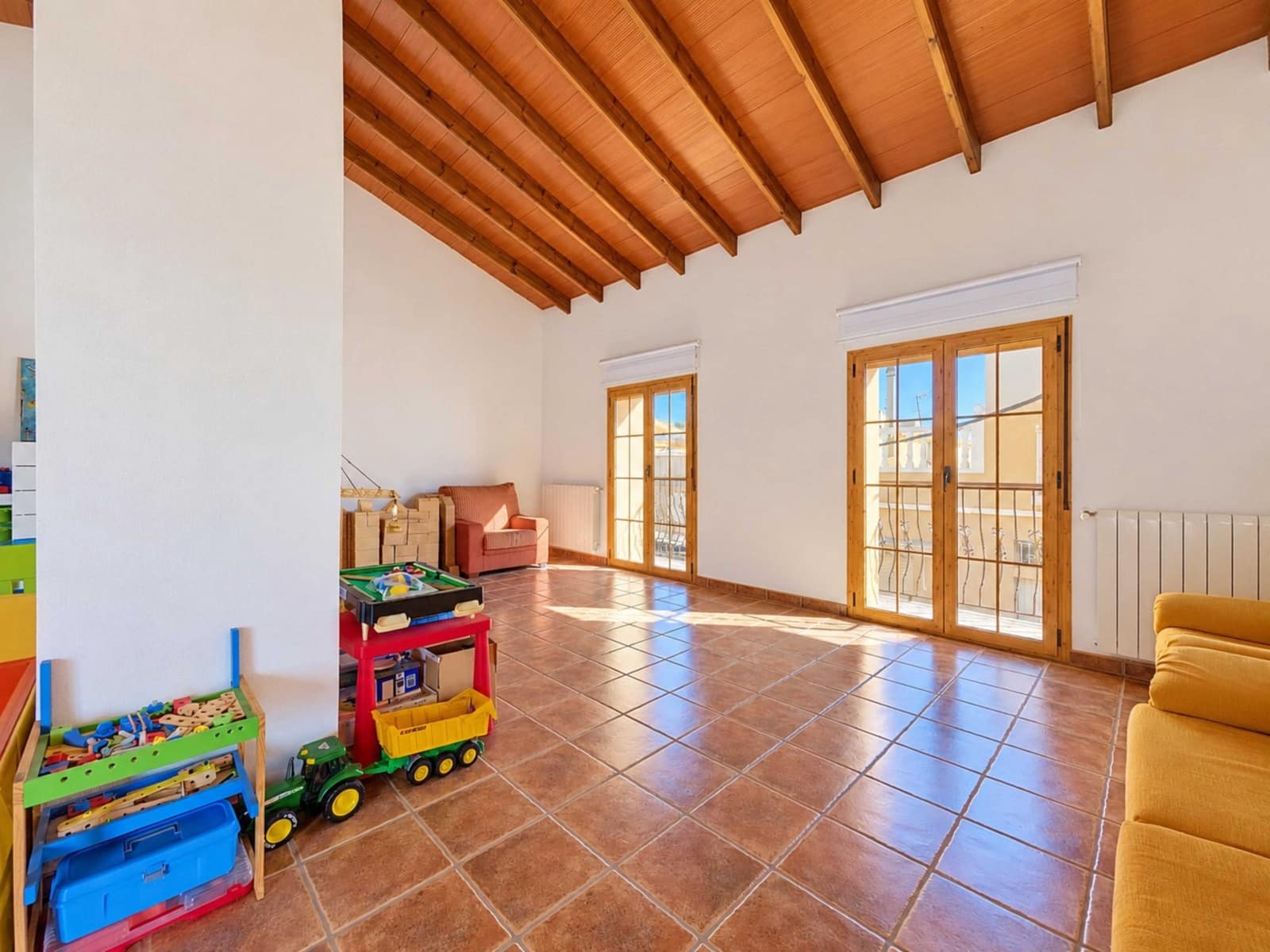 3 slaapkamer Huis te koop in Pinoso met garage - € 415.000 (Ref: 10179415)