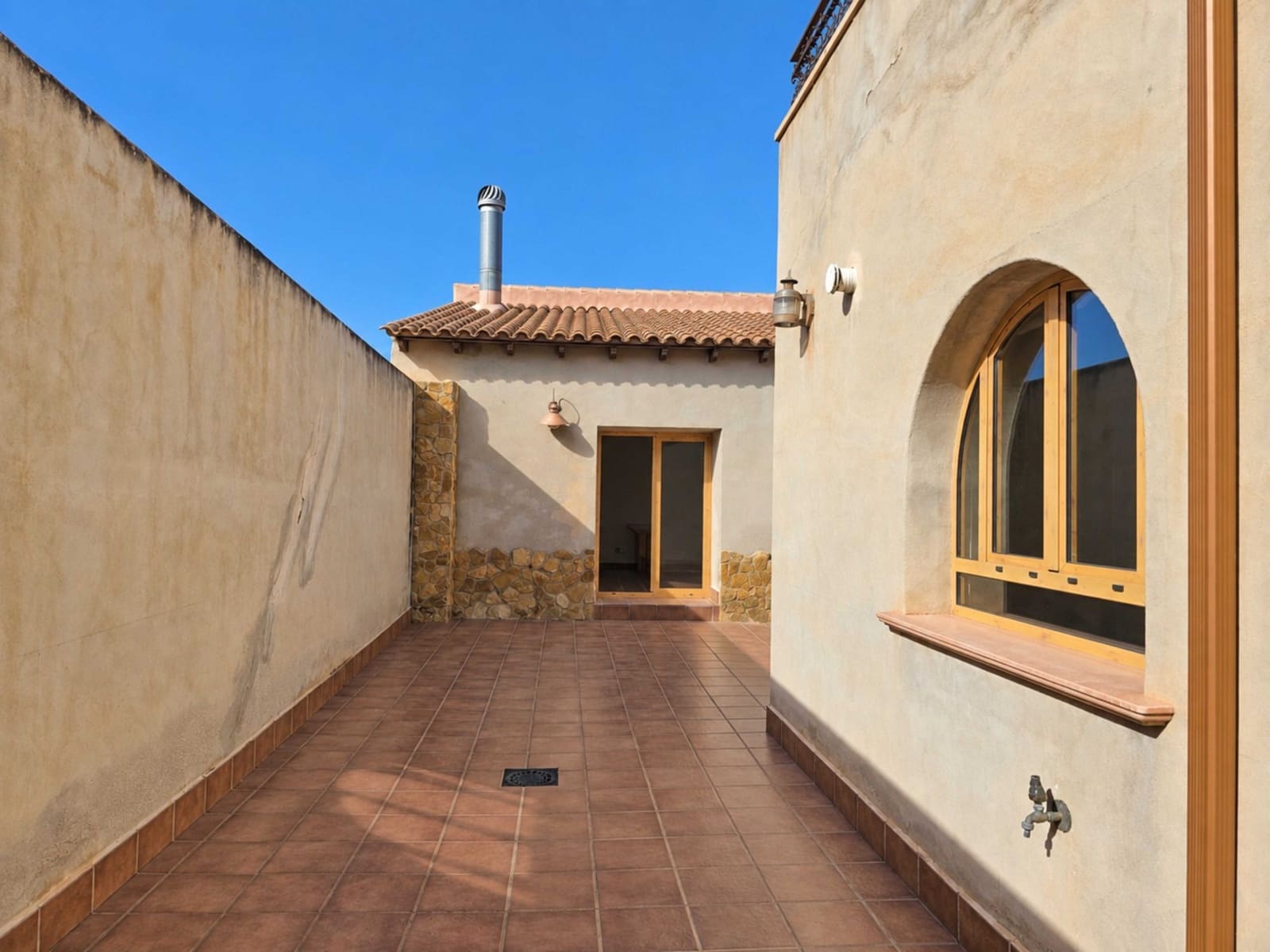 3 slaapkamer Huis te koop in Pinoso met garage - € 415.000 (Ref: 10179415)