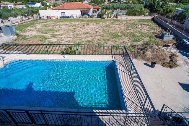 4 bedroom Villa for sale in La Romana with pool - € 220,000 (Ref: 10182486)
