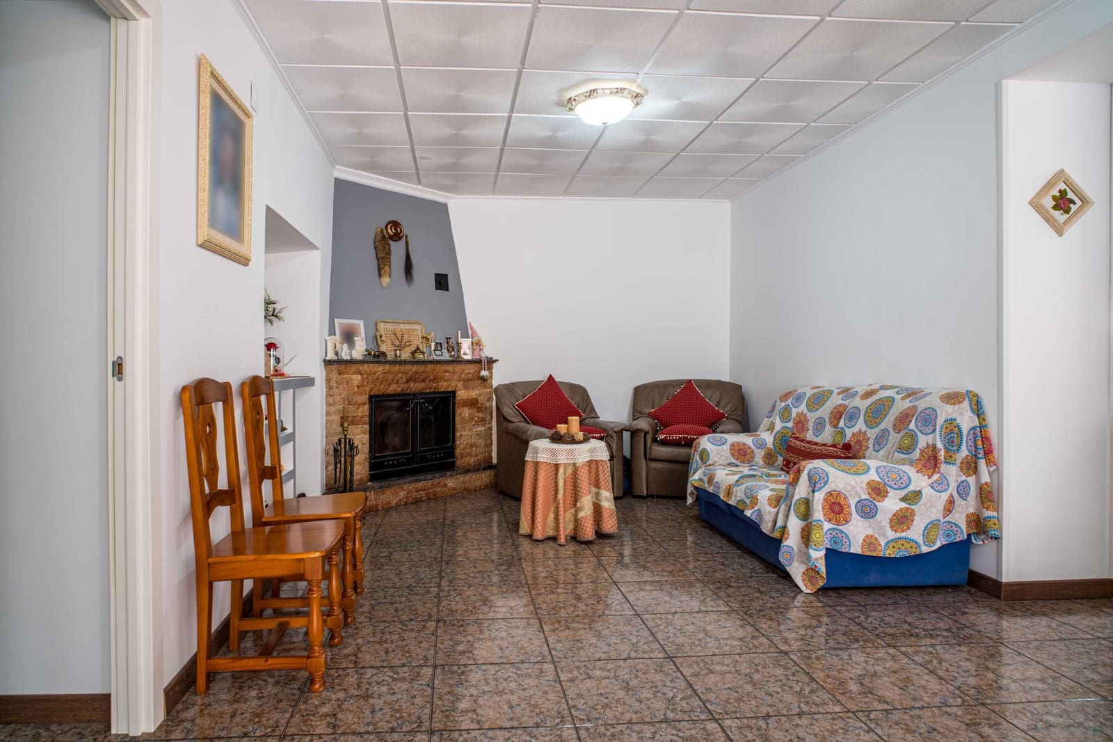 Casa de 6 habitaciones en Pinoso en venta con garaje - 210.000 € (Ref: 10182487)