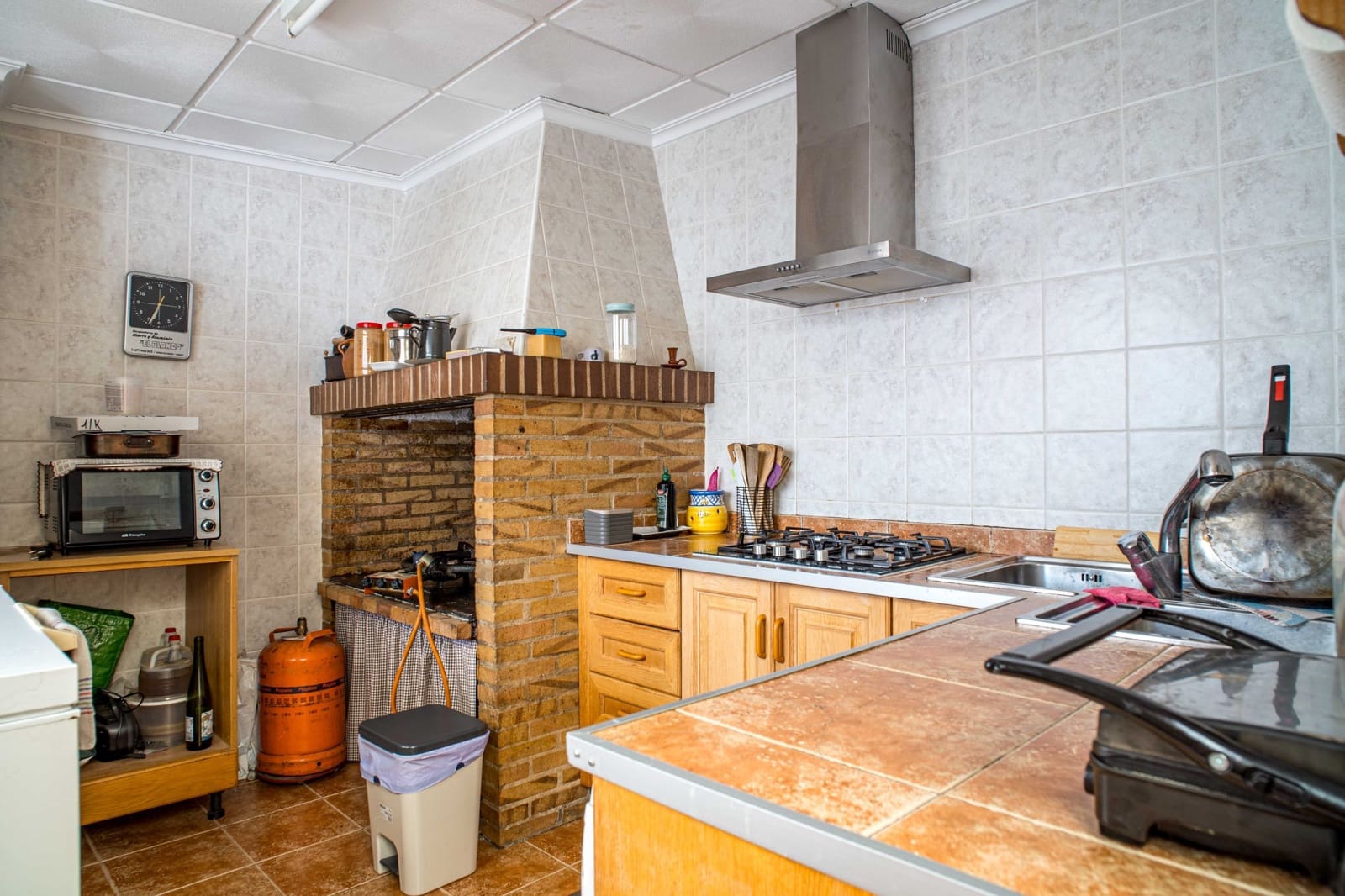 Casa de 6 habitaciones en Pinoso en venta con garaje - 210.000 € (Ref: 10182487)