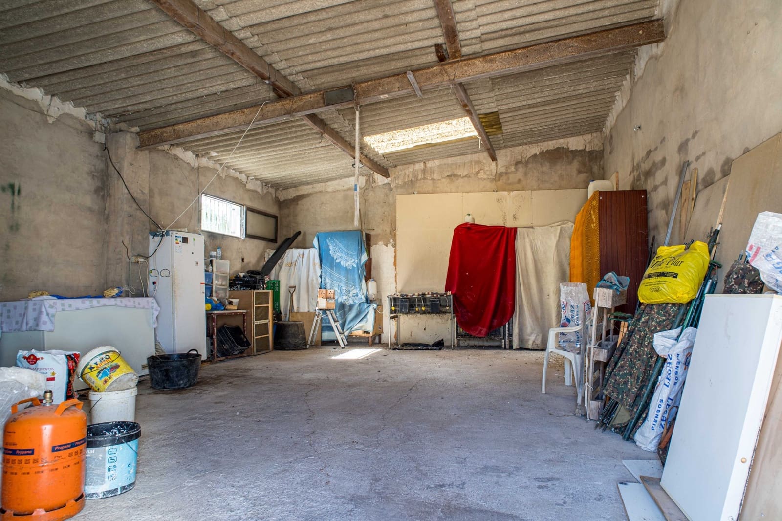 Casa de 6 habitaciones en Pinoso en venta con garaje - 210.000 € (Ref: 10182487)
