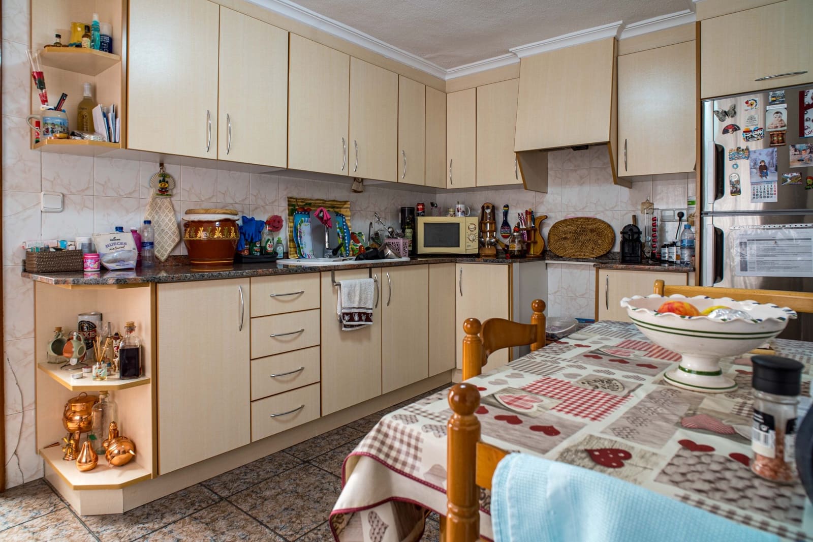 Casa de 6 habitaciones en Pinoso en venta con garaje - 210.000 € (Ref: 10182487)