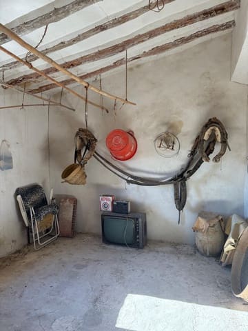 6 sypialnia Finka/Dom wiejski na sprzedaż w Jumilla z basenem - 95 000 € (Ref: 3229601)