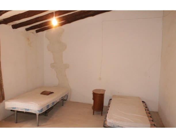 6 sypialnia Finka/Dom wiejski na sprzedaż w Jumilla z basenem - 95 000 € (Ref: 3229601)