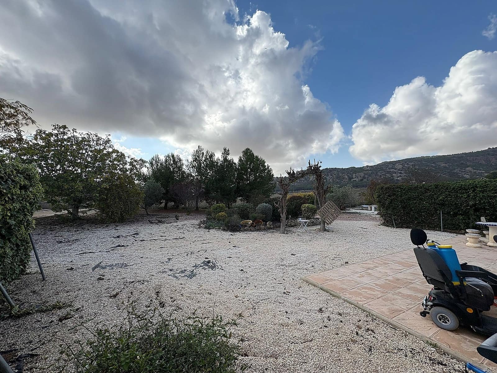 5 bedroom Villa for sale in Pinoso with pool - € 349,995 (Ref: 3229673)