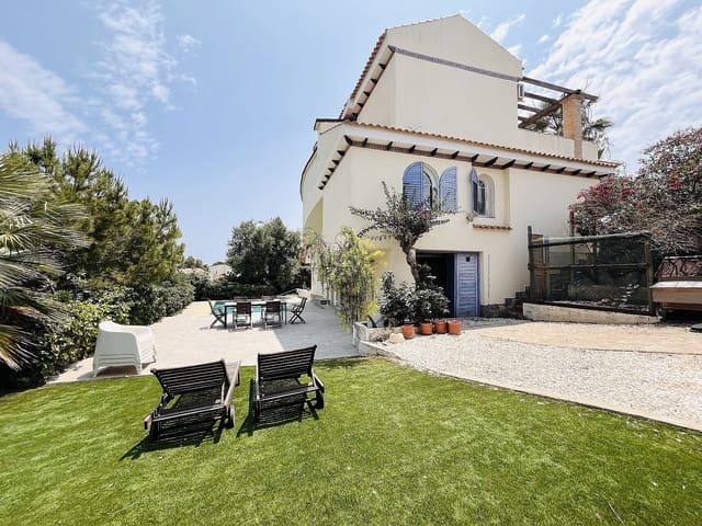 5 slaapkamer Villa te koop in La Zenia, Orihuela met zwembad - € 795.000 (Ref: 3472151)