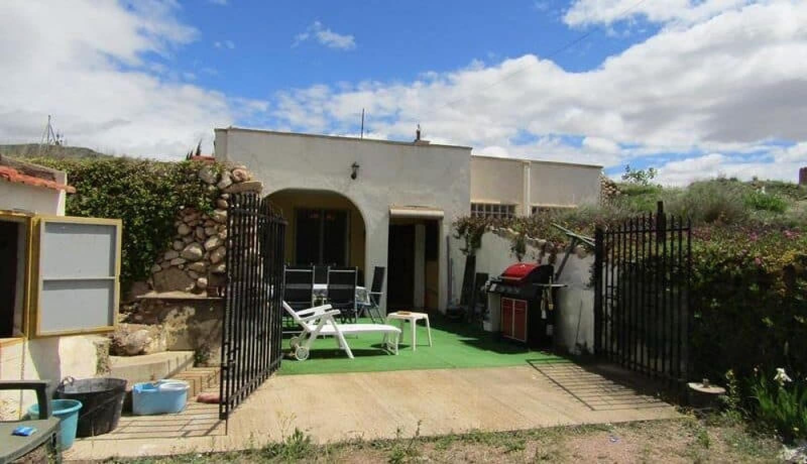 3 slaapkamer Grotwoning te koop in La Romana met zwembad - € 99.999 (Ref: 3740593)