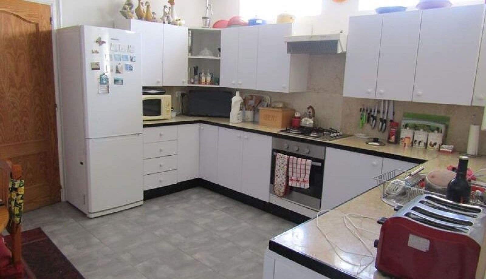 3 slaapkamer Grotwoning te koop in La Romana met zwembad - € 99.999 (Ref: 3740593)