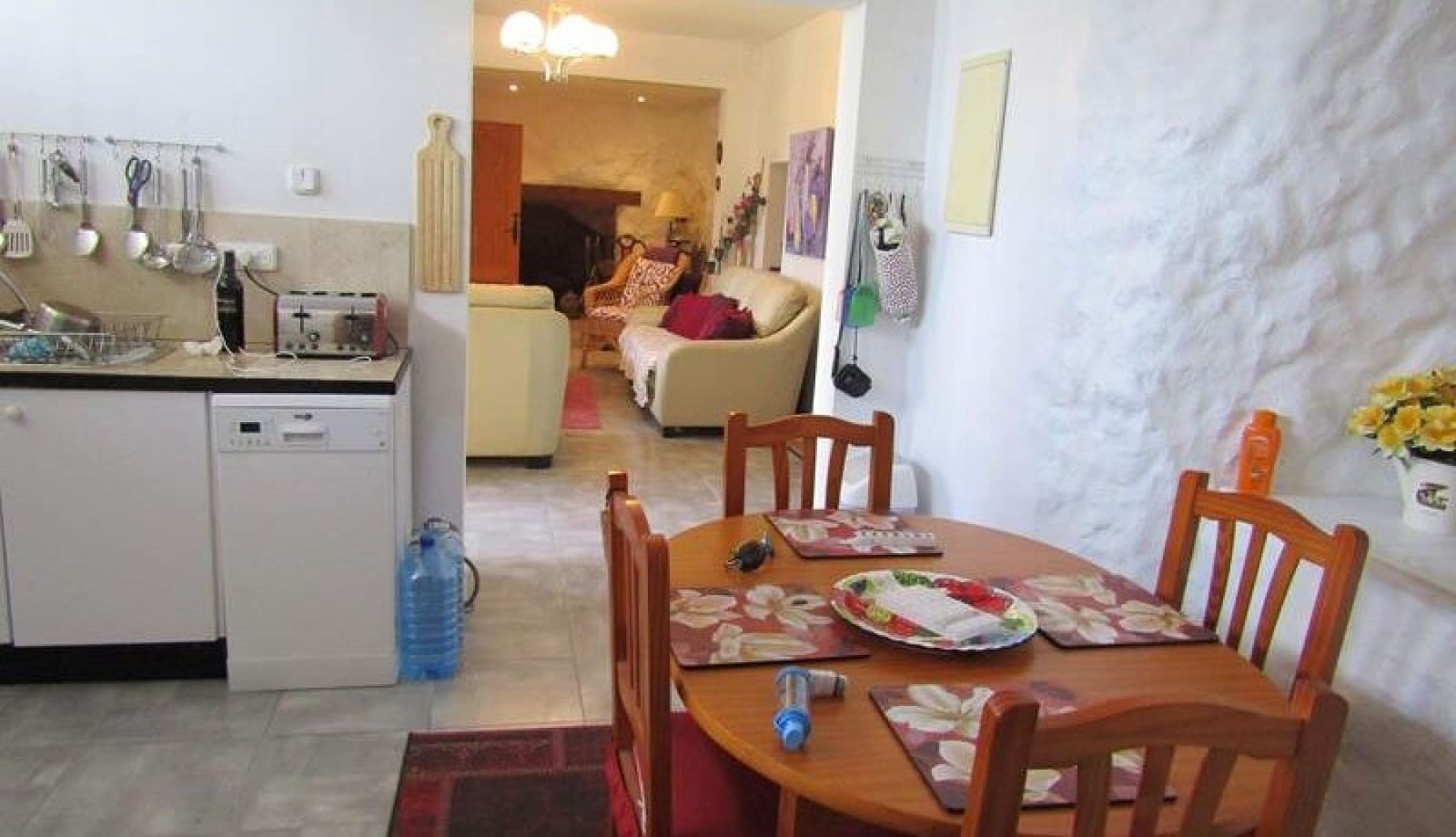 3 slaapkamer Grotwoning te koop in La Romana met zwembad - € 99.999 (Ref: 3740593)