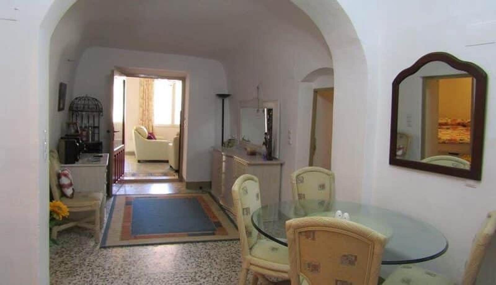 3 slaapkamer Grotwoning te koop in La Romana met zwembad - € 99.999 (Ref: 3740593)