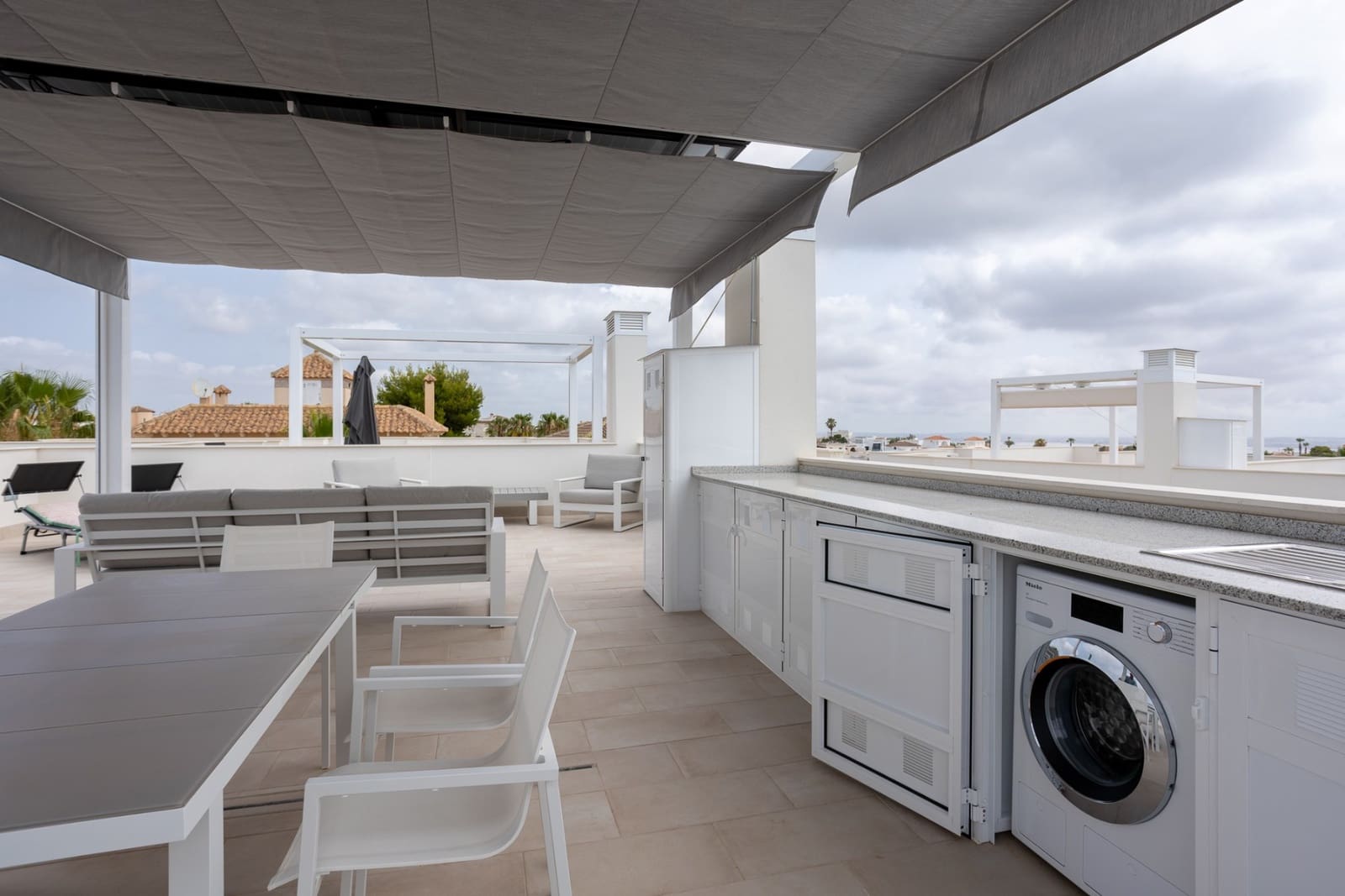 2 slaapkamer Appartement te koop in San Miguel de Salinas met zwembad garage - € 299.500 (Ref: 4069012)